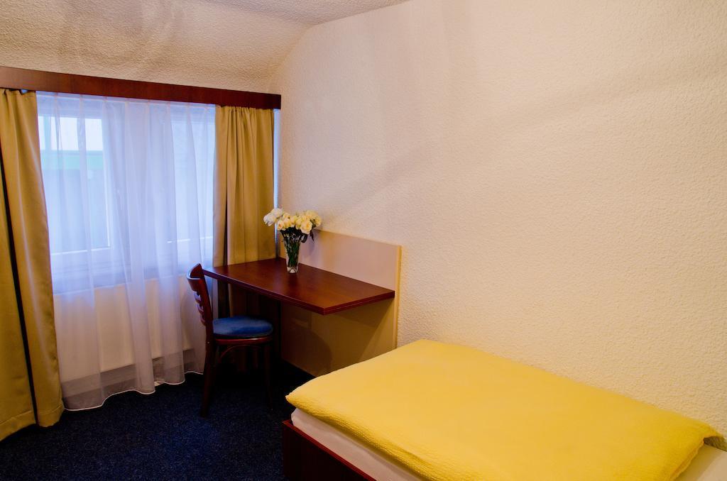 Hotel Stella Netphen Bilik gambar
